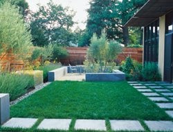 Minimalist Garden, Small Lawn
Small Garden Pictures
Ground Studio
Monterey, CA