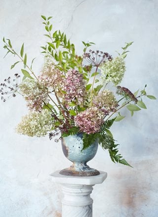 Flower Arrangement, Hydrangea, Forsythia, Ferns
Garden Design
Calimesa, CA