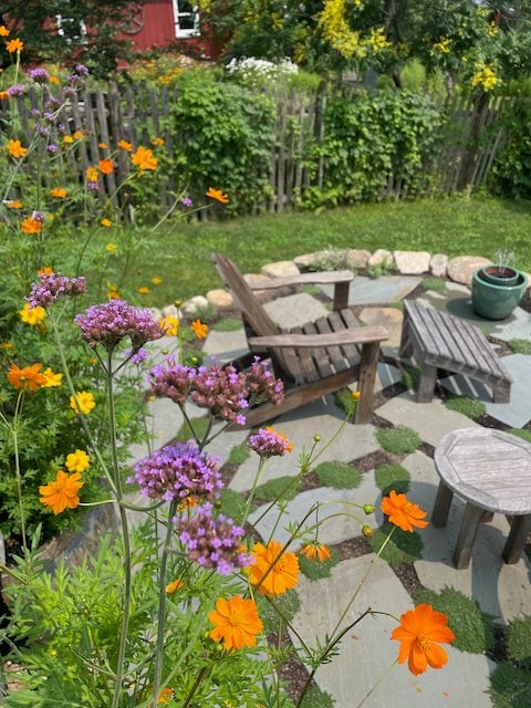 Backyard With Lounge Chair
Garden Design
Calimesa, CA