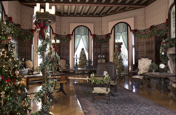 Celebrate The Nature Of Christmas At Biltmore - Gallery 